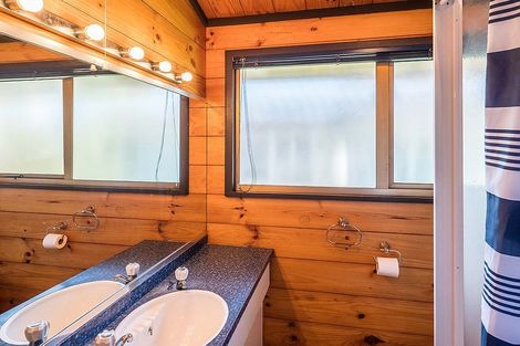 Photo of property in 64 Manly Street, Paraparaumu Beach, Paraparaumu, 5032