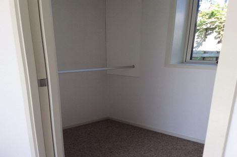 Photo of property in 1/10 School Road, Te Atatu South, Auckland, 0610