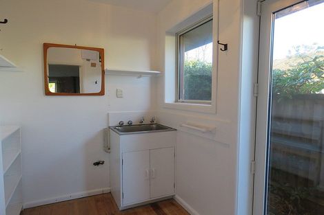 Photo of property in 9 Brookby Crescent, Avonhead, Christchurch, 8042