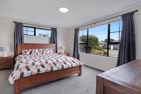 Photo of property in 115 Hawthornden Road, Avonhead, Christchurch, 8042