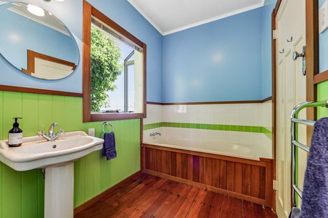 Photo of property in 24 Naylor Street, Hamilton East, Hamilton, 3216