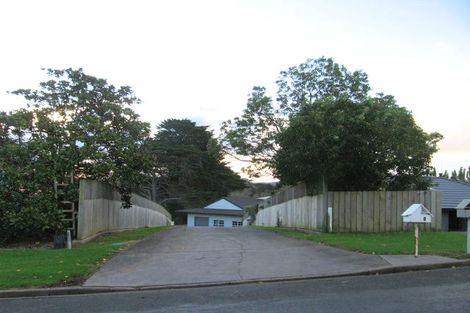 Photo of property in 23 Matija Place, Red Beach, 0932