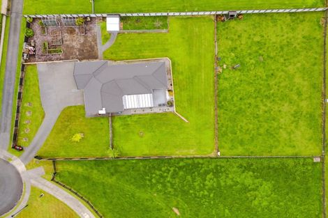 Photo of property in 34 Mercade Close, Stratford, 4332