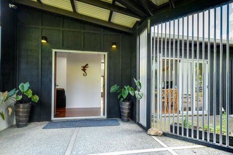 Photo of property in 8 Pineview Lane, Helensville, 0875