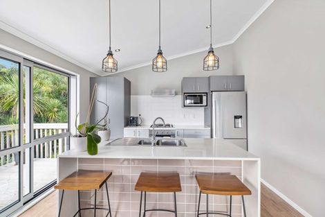 Photo of property in 60 Mili Way South, Ranui, Auckland, 0612