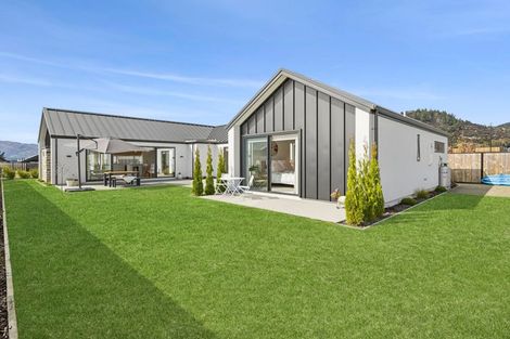 Photo of property in 47 Pounamu Avenue, Albert Town, Wanaka, 9305