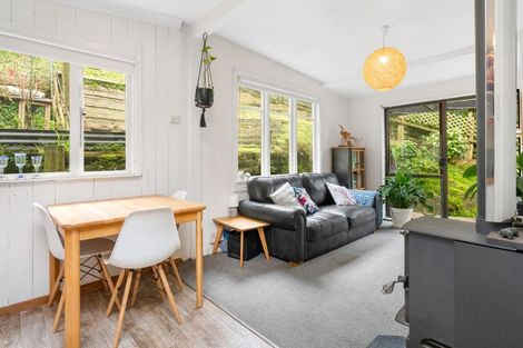 Photo of property in 56 Tilley Road, Paekakariki, 5034