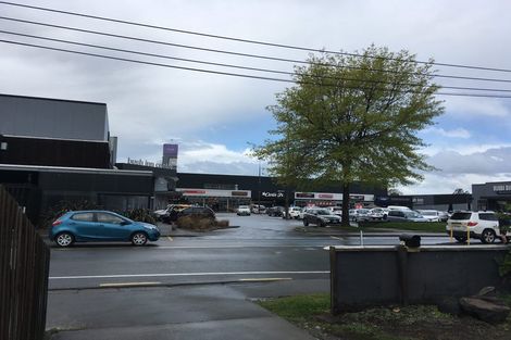 Photo of property in 15 Waimairi Road, Upper Riccarton, Christchurch, 8041