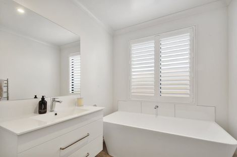Photo of property in 17 Saint James Place, Rangiora, 7400