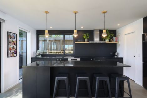 Photo of property in 32 Huntaway Close, Stoke, Nelson, 7011