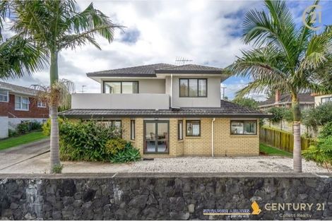 Photo of property in 49 College Road, Northcote, Auckland, 0627
