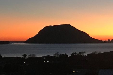 Photo of property in 18 Hinewa Road, Otumoetai, Tauranga, 3110