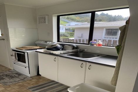 Photo of property in 10 Westra View, Tawa, Wellington, 5028