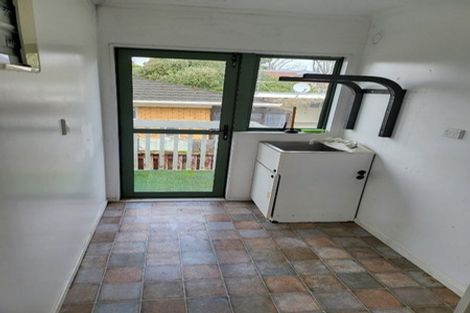 Photo of property in 3a Waterview Road West, Takanini, 2112