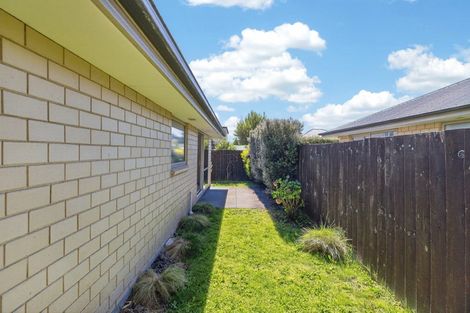 Photo of property in 52 Thackeray Place, Waltham, Christchurch, 8023