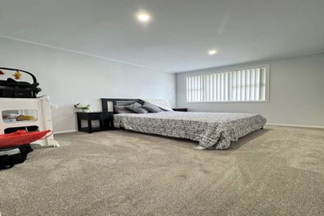 Photo of property in 31 Hill Crescent, Papakura, 2110