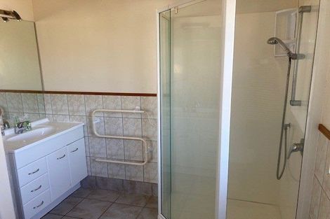 Photo of property in 26a Woodstock Road, Forrest Hill, Auckland, 0620