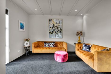 Photo of property in 61 Karamea Street, Whalers Gate, New Plymouth, 4310