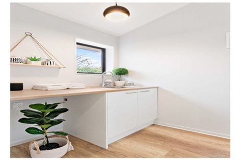 Photo of property in 153a/5 Te Atatu Road, Te Atatu South, Auckland, 0610