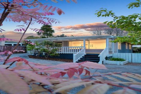 Photo of property in 99a/3 View Road, Sunnyvale, Auckland, 0612
