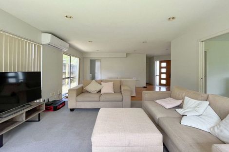 Photo of property in 15 Merlot Way, Te Atatu South, Auckland, 0610