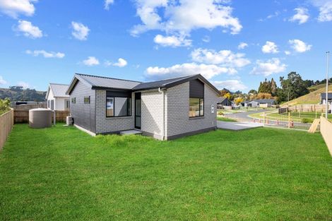 Photo of property in 14 Guy King Place, Huntly, 3700