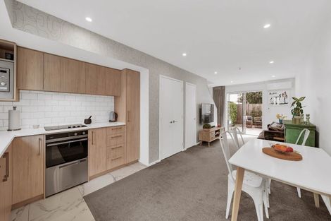 Photo of property in 10/257 Armagh Street, Christchurch Central, Christchurch, 8011