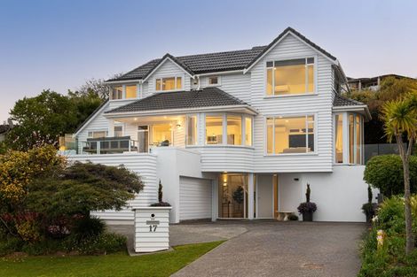 Photo of property in 17 Calypso Place, Rothesay Bay, Auckland, 0630