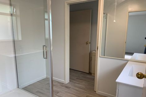 Photo of property in 15 Memorial Avenue, Ilam, Christchurch, 8053