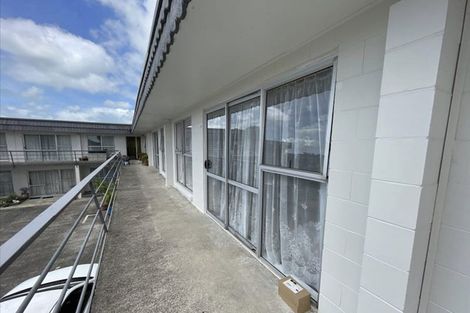 Photo of property in 19a/9 Verbena Road, Birkdale, Auckland, 0626
