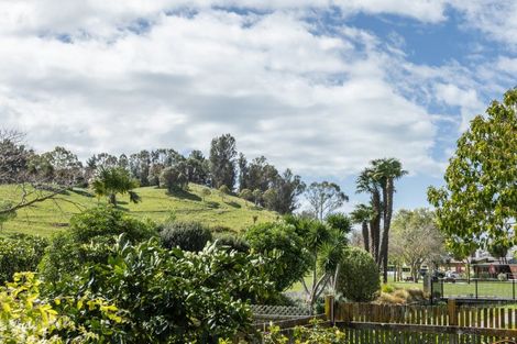 Photo of property in 30 Pukekura Place, Taradale, Napier, 4112