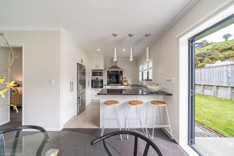 Photo of property in 107 Riverstone Drive, Riverstone Terraces, Upper Hutt, 5018