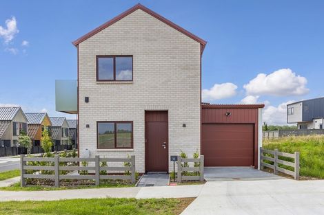 Photo of property in 55 Maungakaraka Road, Karaka, 2580