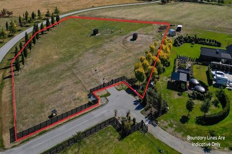 Photo of property in 16 Little Orchard Way, Wanaka, 9382