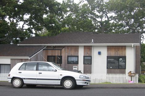 Photo of property in 1/17 Waterloo Road, Milford, Auckland, 0620