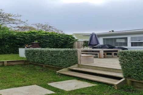 Photo of property in 10 Fordham Street, Beach Haven, Auckland, 0626