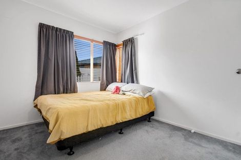 Photo of property in 678d Te Atatu Road, Te Atatu Peninsula, Auckland, 0610