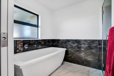 Photo of property in 60 Monmouth Road, Pembroke, Stratford, 4394