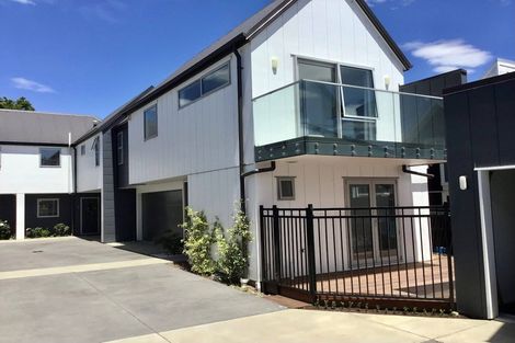 Photo of property in 2/108 Edgeware Road, St Albans, Christchurch, 8014