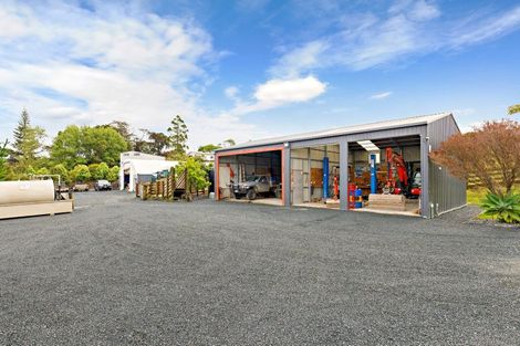Photo of property in 827 Wainui Road, Wainui, Silverdale, 0994