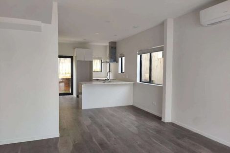 Photo of property in 9/16 William Roberts Road, Pakuranga, Auckland, 2010