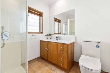 Photo of property in 13 Thomas Road, Mangere, Auckland, 2022