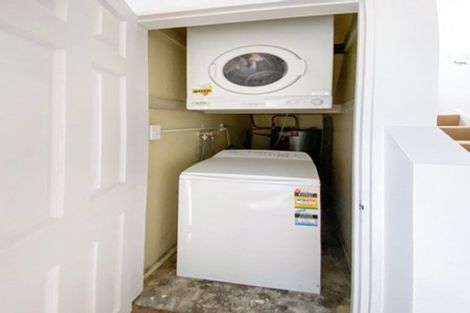 Photo of property in 25u5 Mana Street, Vogeltown, Wellington, 6021