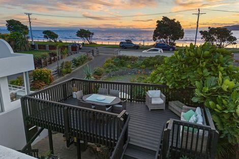 Photo of property in 93 Marine Parade, Paraparaumu Beach, Paraparaumu, 5032