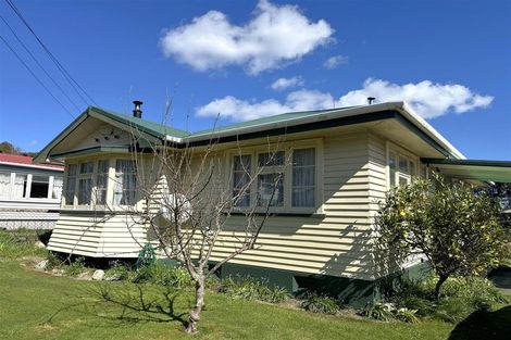 Photo of property in 18 Ashmore Avenue, Cobden, Greymouth, 7802
