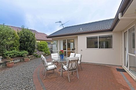 Photo of property in 26 Hillwell Drive, Henderson, Auckland, 0612