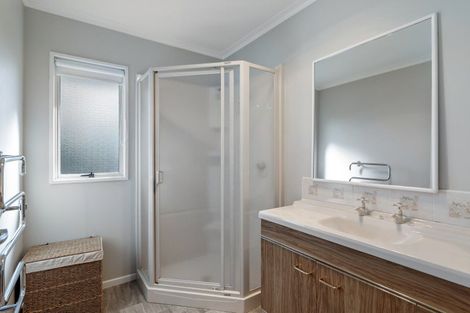 Photo of property in 2/281 Memorial Avenue, Burnside, Christchurch, 8053