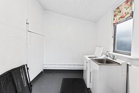 Photo of property in 241 Bay View Road, Saint Clair, Dunedin, 9012