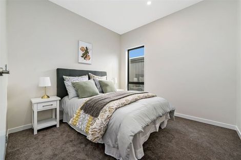 Photo of property in 17 Morus Road, Massey, Auckland, 0614