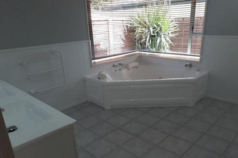 Photo of property in 250 Kingsbury Avenue, Rangiora, 7400